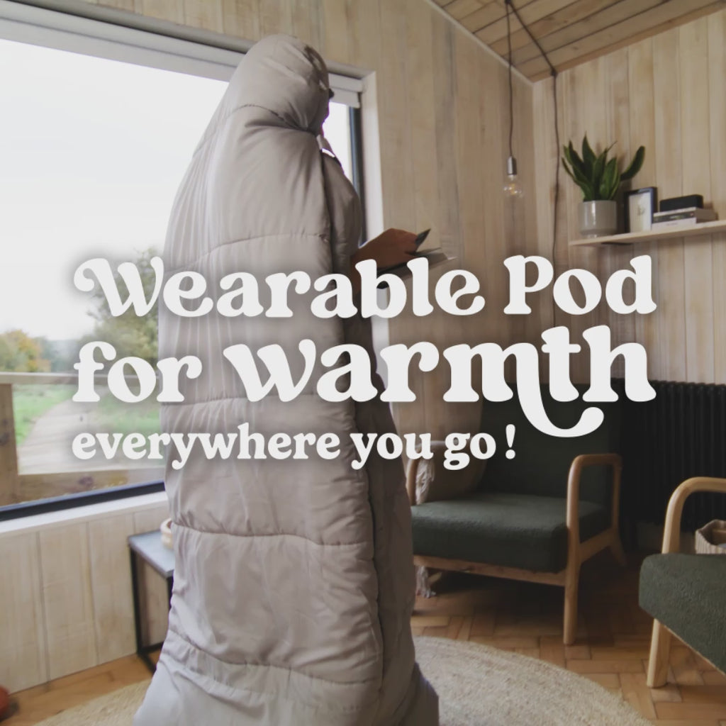 Cosy wearable sleeping bag or blanket  with carry case